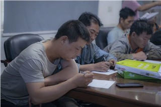 朝陽(yáng)集團開(kāi)展行車(chē)和有限作業(yè)空間安全操作培訓、道路交通安全培訓